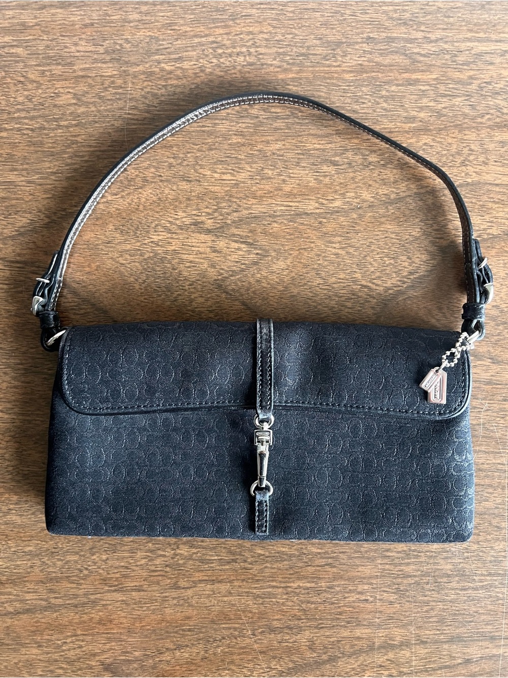 Vintage Coach Hamptons Shimmer Shoulder Flap Bag Black Pink Lining F3J-6380 Y2K - Picture 2 of 16